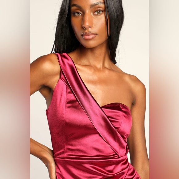 NWOT Lulus Remember My Name Magenta One-Shoulder Tulip Mini Dress‎ - Picture 4 of 9